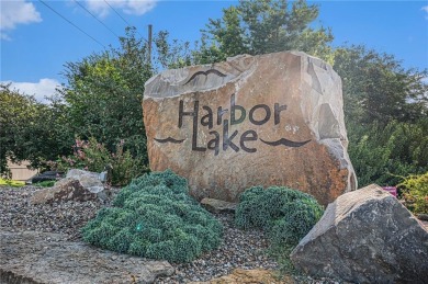 Stunningly Updated Reverse 1.5 Story Backing to Greenspace on Paradise Pointe Golf Complex in Missouri - for sale on GolfHomes.com, golf home, golf lot