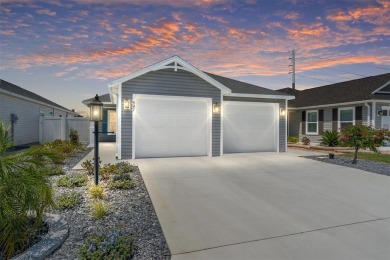 Beautiful 3-bed, 2-bath Charlotte Courtyard Villas with a VIEW! on Pennbrooke Fairways in Florida - for sale on GolfHomes.com, golf home, golf lot