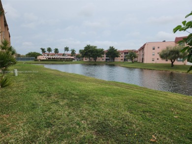 Updated 2 bed 2 bath in Sunrise Lakes Solid Wood Cherry Shaker on Sunrise Lakes Phase III in Florida - for sale on GolfHomes.com, golf home, golf lot