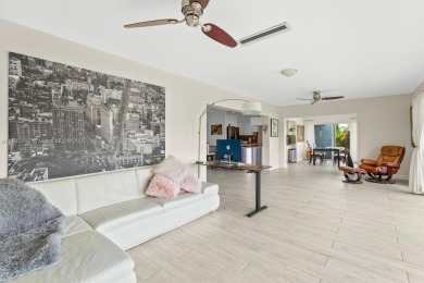 BACK ON THE MARKET Feels like a 3-bedroom home. This spacious on Woodlands Country Club in Florida - for sale on GolfHomes.com, golf home, golf lot