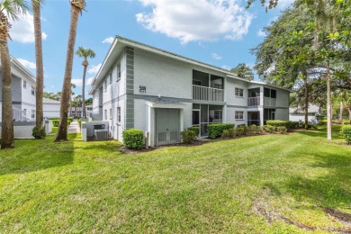 Welcome to 588 Fairways Lane in Ocala, FL--a spacious 3 bedroom on Country Club At Silver Springs Shores in Florida - for sale on GolfHomes.com, golf home, golf lot