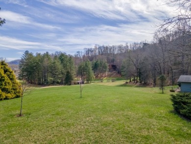 Beautiful townhome located in Mill Creek's Mountain Vistas area on Mill Creek Country Club in North Carolina - for sale on GolfHomes.com, golf home, golf lot