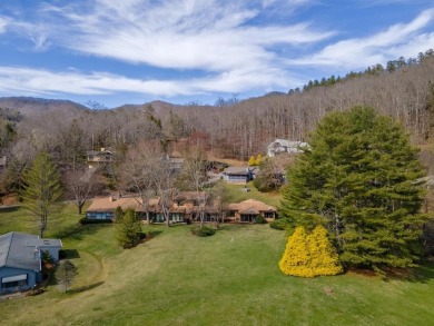 Beautiful townhome located in Mill Creek's Mountain Vistas area on Mill Creek Country Club in North Carolina - for sale on GolfHomes.com, golf home, golf lot