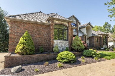 You will love and enjoy all the wonderful and elegant features on Highland Springs Country Club in Missouri - for sale on GolfHomes.com, golf home, golf lot