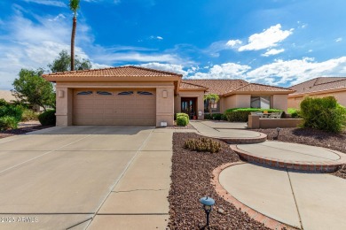 Very popular Trova Model w/2 bed, 2 bath PLUS Den that is on Oakwood Golf Club  in Arizona - for sale on GolfHomes.com, golf home, golf lot