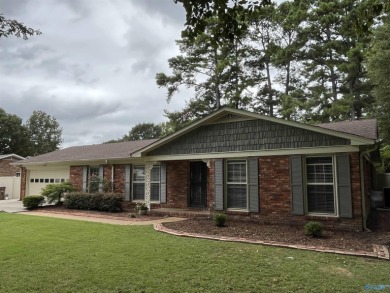 *Home Warranty* included with purchase!  Set back on one of the on Point Mallard Golf Course in Alabama - for sale on GolfHomes.com, golf home, golf lot