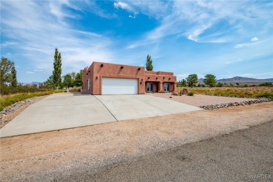 SANTA FE MODEL HOME SITTING ON THE GOLF COURSE!!! This ONE OWNER on Valle Vista Golf Course in Arizona - for sale on GolfHomes.com, golf home, golf lot