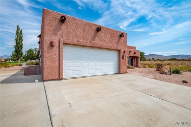 SANTA FE MODEL HOME SITTING ON THE GOLF COURSE!!! This ONE OWNER on Valle Vista Golf Course in Arizona - for sale on GolfHomes.com, golf home, golf lot