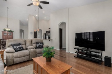 Charming Villa offers 3 bedrooms, 2 baths, & 2-car garage. The on Oakwood Golf Club  in Arizona - for sale on GolfHomes.com, golf home, golf lot