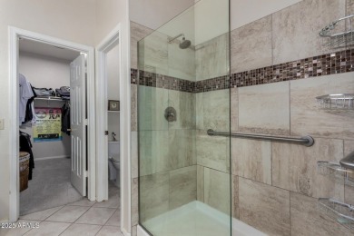 Charming Villa offers 3 bedrooms, 2 baths, & 2-car garage. The on Oakwood Golf Club  in Arizona - for sale on GolfHomes.com, golf home, golf lot