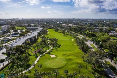 Desirable 2BR/2BA end-unit villa with expansive lake views in on Deer Creek Golf Club in Florida - for sale on GolfHomes.com, golf home, golf lot