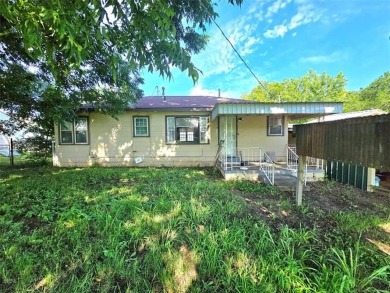 Tucked away in a peaceful/established neighborhood near the on Drumright Golf Club in Oklahoma - for sale on GolfHomes.com, golf home, golf lot