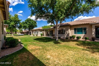 Charming Villa offers 3 bedrooms, 2 baths, & 2-car garage. The on Oakwood Golf Club  in Arizona - for sale on GolfHomes.com, golf home, golf lot