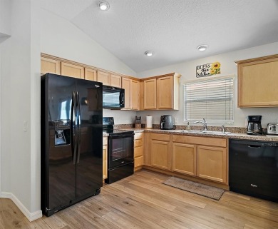 Excellent Condition! Excellent Value!  3 Bedroom, 2 Bath on Pennbrooke Fairways in Florida - for sale on GolfHomes.com, golf home, golf lot