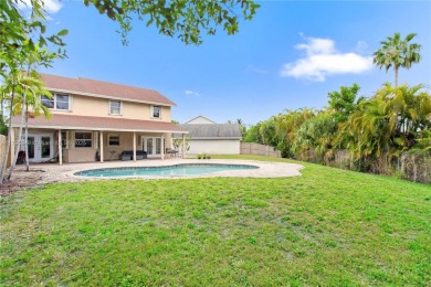 This Home Offers a Bright, Spacious and Well Appointed Floor on Hollybrook Golf and Tennis Club  in Florida - for sale on GolfHomes.com, golf home, golf lot