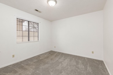 Located in the desirable Eagles Landing subdivision of St on St. George Golf Course in Utah - for sale on GolfHomes.com, golf home, golf lot