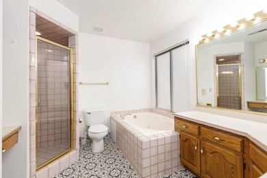 Located in the desirable Eagles Landing subdivision of St on St. George Golf Course in Utah - for sale on GolfHomes.com, golf home, golf lot