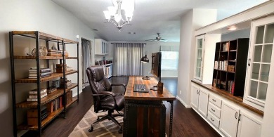 **MOTIVATED SELLER** - ALL REASONABLE OFFERS CONSIDERED! UPDATED on Schalamar Creek Golf and Country Club in Florida - for sale on GolfHomes.com, golf home, golf lot