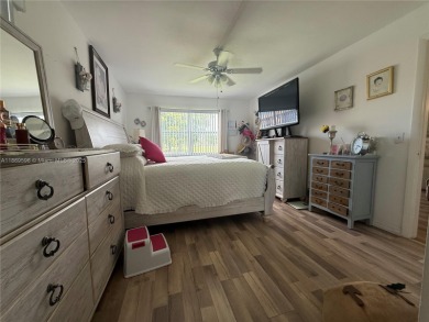 Beautiful corner unit  1/1/.5 condo in this 55+ community  with on Sunrise Lakes Phase III in Florida - for sale on GolfHomes.com, golf home, golf lot