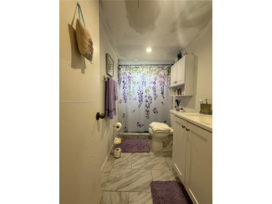 Beautiful corner unit  1/1/.5 condo in this 55+ community  with on Sunrise Lakes Phase III in Florida - for sale on GolfHomes.com, golf home, golf lot