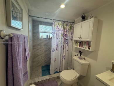 Beautiful corner unit  1/1/.5 condo in this 55+ community  with on Sunrise Lakes Phase III in Florida - for sale on GolfHomes.com, golf home, golf lot