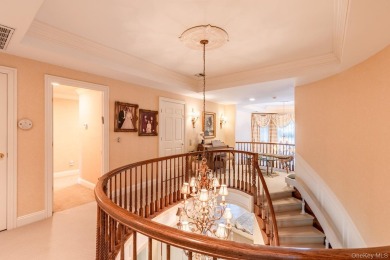 Welcome to luxury living at its finest in this beautifully on The Greens At Half Hollow in New York - for sale on GolfHomes.com, golf home, golf lot