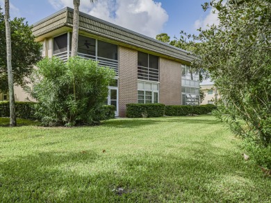 Spacious first floor condominium  in vibrant 55+ community- on Vero Beach South Golf Course in Florida - for sale on GolfHomes.com, golf home, golf lot