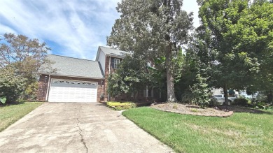 Stunning 3BR/2.5BA Residence in Sought-After Corbin Hills - Golf on Corbin Hills Golf Club in North Carolina - for sale on GolfHomes.com, golf home, golf lot