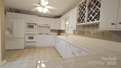 Stunning 3BR/2.5BA Residence in Sought-After Corbin Hills - Golf on Corbin Hills Golf Club in North Carolina - for sale on GolfHomes.com, golf home, golf lot