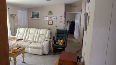 Motivated Seller - Bring All Offers!    Discover this charming on Plantation Golf Club in Florida - for sale on GolfHomes.com, golf home, golf lot