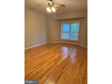 **Immaculate and spacious three-bedroom, two-bath rambler on Lake Of The Woods Golf Course in Virginia - for sale on GolfHomes.com, golf home, golf lot