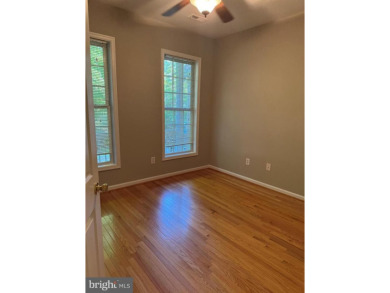 **Immaculate and spacious three-bedroom, two-bath rambler on Lake Of The Woods Golf Course in Virginia - for sale on GolfHomes.com, golf home, golf lot