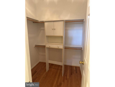 **Immaculate and spacious three-bedroom, two-bath rambler on Lake Of The Woods Golf Course in Virginia - for sale on GolfHomes.com, golf home, golf lot