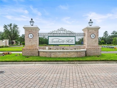 One or more photo(s) has been virtually staged. Under on Southern Hills Plantation Club in Florida - for sale on GolfHomes.com, golf home, golf lot