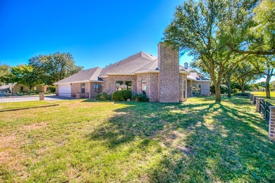 This stunning 5-bdrm, 3.5-bath home has been beautifully on Bentwood Country Club in Texas - for sale on GolfHomes.com, golf home, golf lot