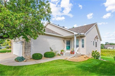 Pride of ownership shines true at this bright and beautiful on The Ponds Golf Club in Minnesota - for sale on GolfHomes.com, golf home, golf lot