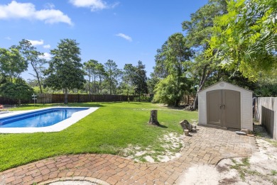 Priced to sell!! Do not wait -- schedule your appointment today on Emerald Bay Golf Club in Florida - for sale on GolfHomes.com, golf home, golf lot
