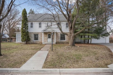 Welcome to the dream home you can make your own! This spacious on Meadowbrook Golf Course in Minnesota - for sale on GolfHomes.com, golf home, golf lot
