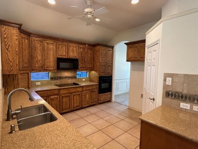 Won't last long! Lowest priced 3bed 2bath in Heritage Ranch, K on Heritage Ranch Golf and Country Club in Texas - for sale on GolfHomes.com, golf home, golf lot