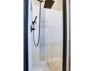 Beautiful low maintenance townhouse in Bentwood Country Club! on Bentwood Country Club in Texas - for sale on GolfHomes.com, golf home, golf lot