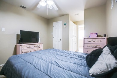 Beautiful low maintenance townhouse in Bentwood Country Club! on Bentwood Country Club in Texas - for sale on GolfHomes.com, golf home, golf lot