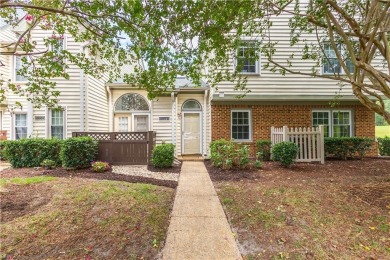 Looking for a condo in a great location? We have one! It's on Greenbrier Country Club in Virginia - for sale on GolfHomes.com, golf home, golf lot