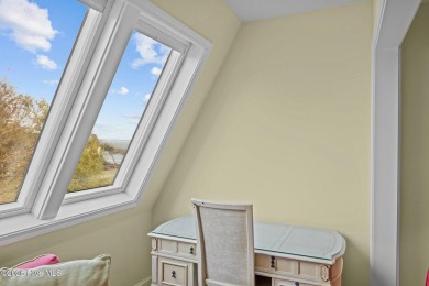 Gorgeous 3 story sound view condo with your Oak Bluff private on Brandywine Bay Golf Club in North Carolina - for sale on GolfHomes.com, golf home, golf lot
