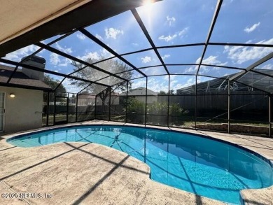 Motivated Seller is offering 10K toward a buyers closing costs on Deltona Golf Club in Florida - for sale on GolfHomes.com, golf home, golf lot