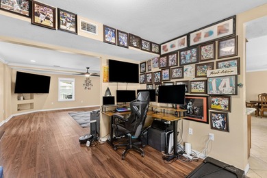 Great location in the highly desirable Kenwood Subdivision! This on Fort Walton Beach Golf Course in Florida - for sale on GolfHomes.com, golf home, golf lot