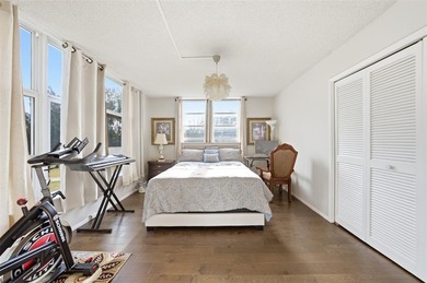 Welcome to this bright and spacious second-floor 3-bedroom on Palm-Aire Country Club and Resort - Palms in Florida - for sale on GolfHomes.com, golf home, golf lot