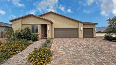 *Stunning Mountain Falls home with 3 beds, 2.5 baths, plus a den on Mountain Falls Golf Course in Nevada - for sale on GolfHomes.com, golf home, golf lot
