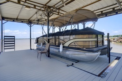 Beautiful Waterfront Property! Ready to Move in! on The Club At Runaway Bay in Texas - for sale on GolfHomes.com, golf home, golf lot