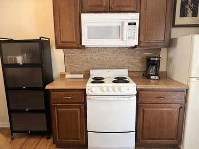 UNIQUE & UPDATED FEATURES just might be what you need!!!  Nice on Mountain Ranch Golf Club in Arkansas - for sale on GolfHomes.com, golf home, golf lot