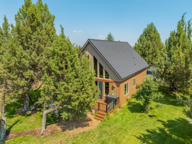 Nestled on the 18th fairway of The Ridge Course, this  classic on Eagle Crest Golf Resort - Resort Course in Oregon - for sale on GolfHomes.com, golf home, golf lot